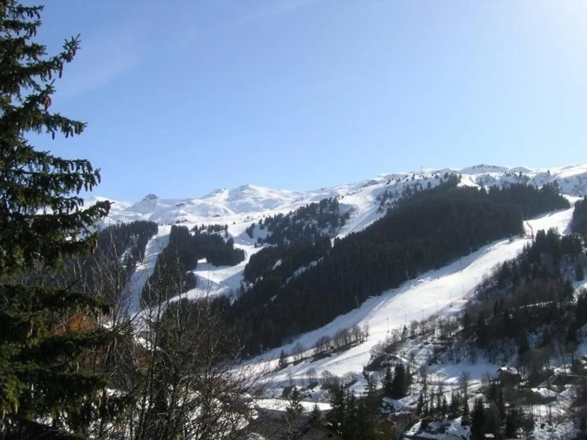 Appartement 3 Pieces, Piscine, Skis Aux Pieds, Centre De Meribel - Fr-1-180-136 0*,
